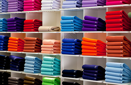 波球衬衫 服装店男人西装裙子销售量零售棉布缝纫按钮衣服织物图片