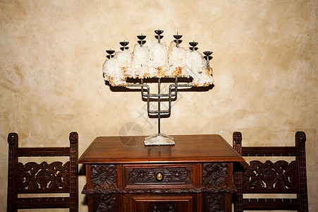 手杖靠墙文化桌子烛台派对吊灯椅子蜡烛烛光火焰庆典图片