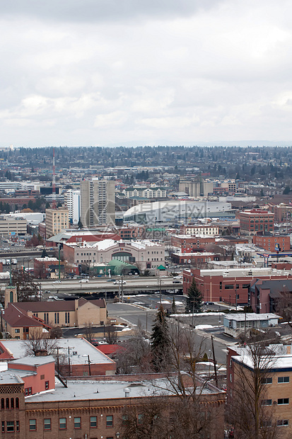 spokane 城市立交桥日落驾驶建筑树木街道瀑布汽车市中心图片