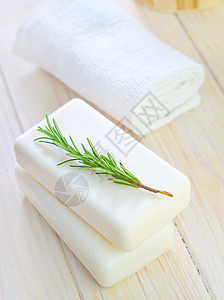 白肥皂食物立方体叶子迷迭香奶油蛋糕玻璃水疗卫生清洁剂图片