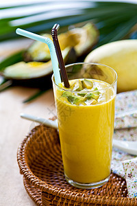 与芒果冰淇淋饮料热带营养奶油状黄色矿物蔬菜果汁水果排毒图片