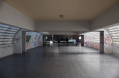 隧道涂鸦车站摄影字法荧光情绪背景图片