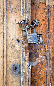 旧门有锁锁老门挂锁闩锁门锁安全墙纸木头入口图片