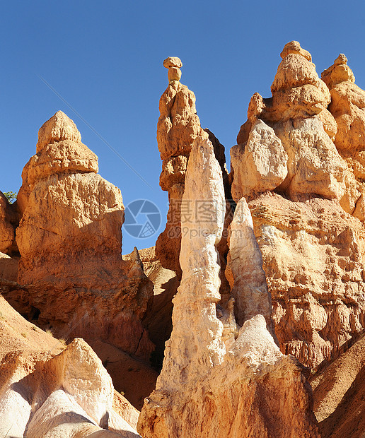 布莱斯峡谷岩石尖塔游客锤子荒野沙漠戏剧性国家纪念碑公园图片