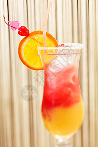 橙色鸡尾酒热带假期红色游客水果奢华白色酒吧玻璃日出图片