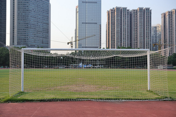 足球目标草地游戏建筑竞技树木城市草皮运动足球场场地图片