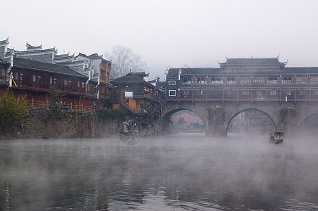 中国河流地貌住宅房子建筑学旅游反射场景居民河岸旅行血管图片