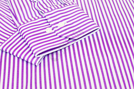 男人衬衫剪裁洗衣店男性紫色纽扣袖子条纹棉布袖口衣服图片