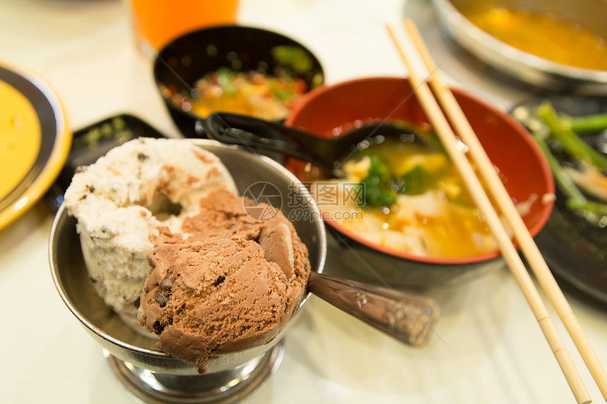 冰淇淋肌肉盘子用餐食物文化牛肉奶油美食蔬菜饮食图片