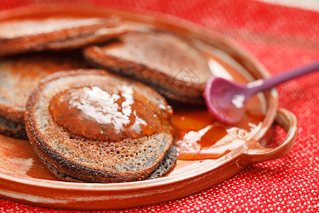 巧克力煎饼棕色甜点糕点勺子早餐食物营养图片
