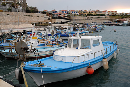 塞浦路斯岛上的鱼船图片