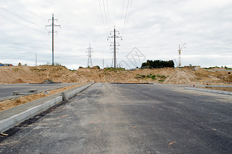 公路铺沥青路建设工地图片