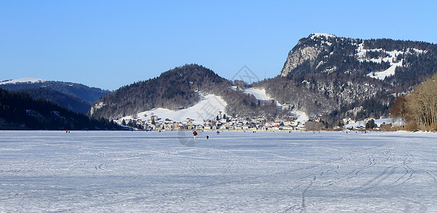 瑞士Joux河谷和Le Pont村冷冻湖图片