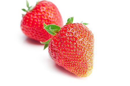白边上被孤立的红莓草莓生活美食水果浆果框架盘子早餐团体甜点营养图片