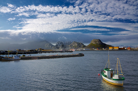 挪威渔业港口挪威渔船港支撑村庄船运晴天血管海洋海岸线钓鱼海岸图片