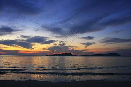 柬埔寨高梁岛日出剪影钓鱼渔民码头太阳海湾橙子天空天堂热带图片