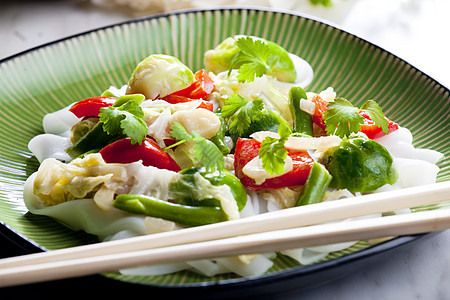 椰子奶亚洲蔬菜胡椒盘子营养熟菜食物食品美食特产豆荚植物图片