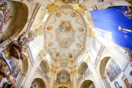 波兰Wamberzyc 波兰万贝尔日斯朝圣教堂内地教会旅行历史圣地鱼眼建筑学内饰位置天花板外观图片
