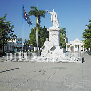 Parque Jos Marti 西恩富戈斯 古巴外观手掌历史性旗帜棕榈旅行正方形艺术雕像世界图片