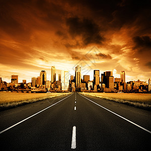 城市高速公路上帝驾驶宗教天空沥青地平线路线厄运速度航程图片