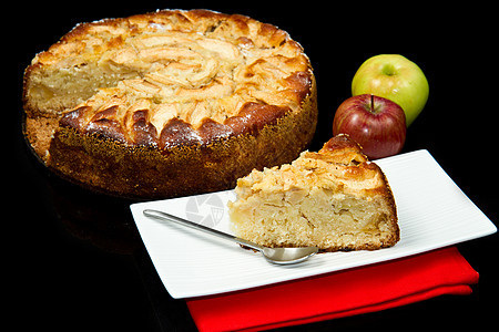 苹果塔桌子美食脆皮盘子糕点食物馅饼时间甜点黑色图片