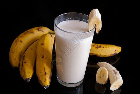 香蕉冰沙甜点酸奶饮料果汁小吃奶油奶制品早餐茶点食物图片