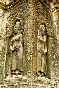 在拜隆寺上微笑着的面目艺术高棉语雕塑建筑学宗教文化寺庙雕刻纪念碑旅行图片