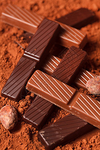 含有可可豆的巧克力水果平板宏观生活种子可可食物静物小吃粉末图片