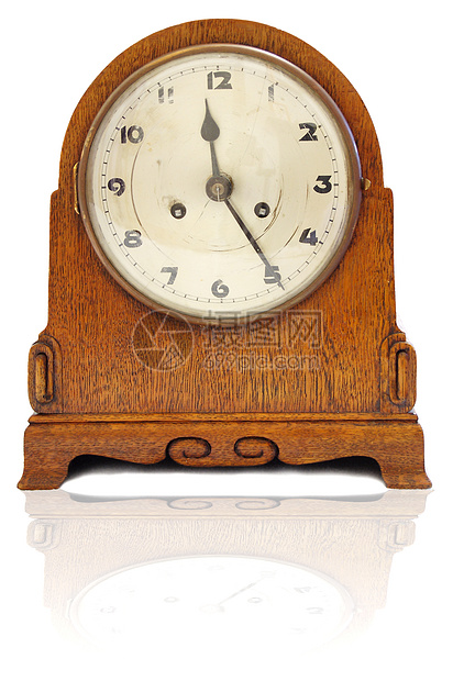 旧的反时钟古董钟表警报时间白色滴答数字手表木头小时图片