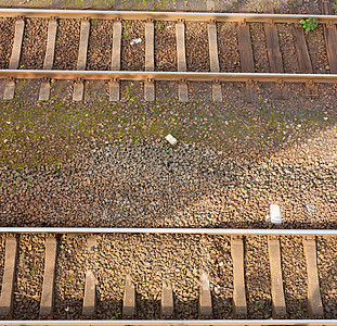铁路轨道旅行小路货运技术过境碎石航程卵石灰色石头图片