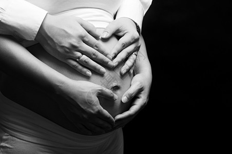 宝宝在董事会上男人女性身体家庭夫妻女士妻子怀孕生活母亲图片