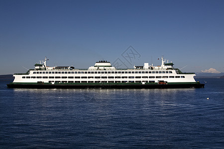 华盛顿州渡轮船贝克山(背景)图片