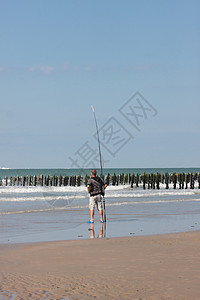 天空之鱼素材渔夫在沙滩上捕到鱼天空蓝色海洋金属卷轴靴子关爱戒指蠕虫反射背景