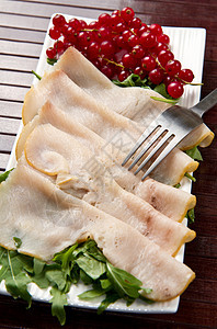 箭鱼卡帕西奥沙拉幸福旗鱼食物生活桌子海洋热带牛肉片淡水图片