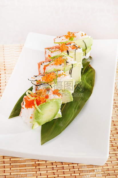 甜食寿司加鳄梨蔬菜午餐饮食海苔食物美味文化餐厅海鲜叶子图片