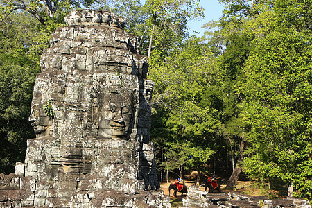 柬埔寨暹粒省吴哥地区Bayon寺庙的石面世界纪念碑石头浮雕文明遗产荒野收获丛林建筑图片
