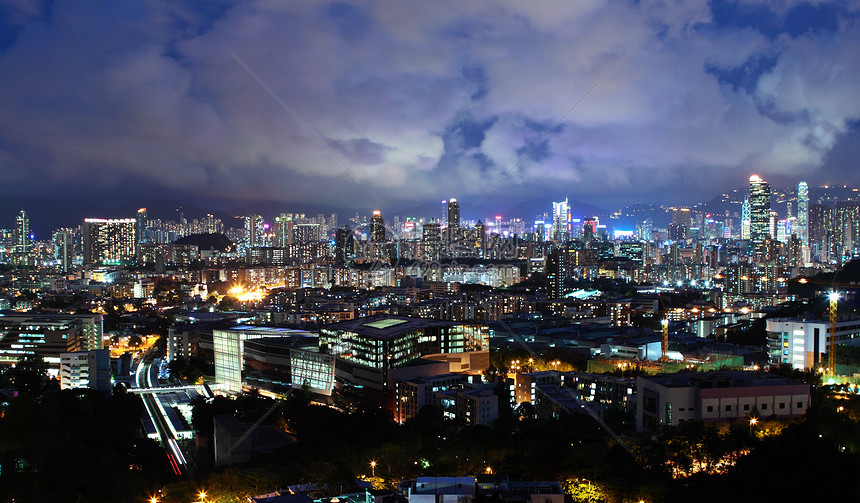 晚上在市中心的香港码头旅游场景城市金融玻璃顶峰景观港口假期图片