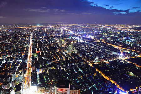 晚上的泰北市旅行城市建筑首都蓝色地平线场景摩天大楼市中心风景图片