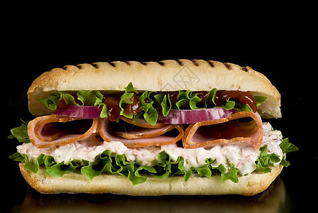 火腿和蔬菜三明治包子洋葱早餐潜艇午餐小吃餐饮野餐食物小路图片