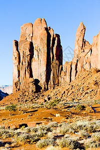 美国犹他亚里索纳州古迹谷国家公园岩石外观旅行侵蚀地质学地质构造干旱风景图片