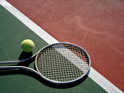 与法院的拉克特人球网球球拍法庭黄色字符串挑战竞赛游戏运动毛毡水平图片