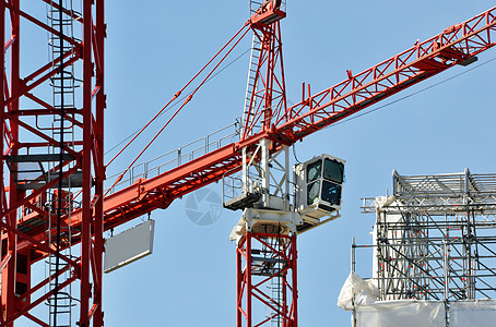 建筑工地上的起重车建筑学城市工业脚手架劳动工作金属机械建造工程图片