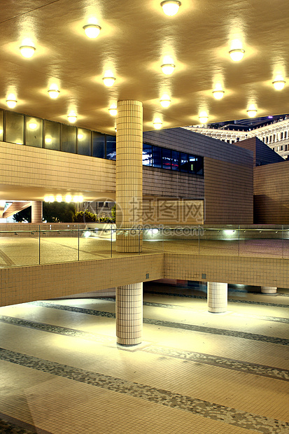 市区市中心现代大厅内建筑景观自动扶梯车站商业玻璃城市反射办公室楼梯图片