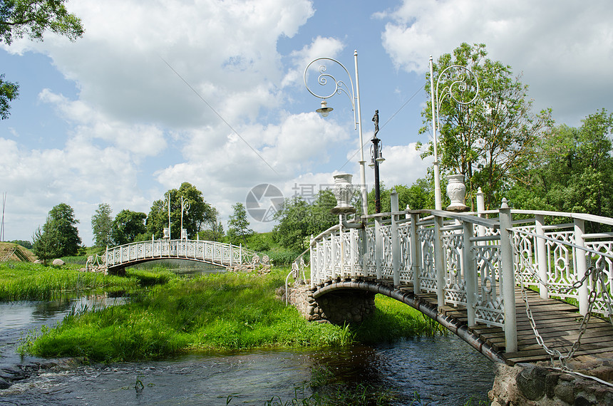 旧白装饰桥公园河流河流图片