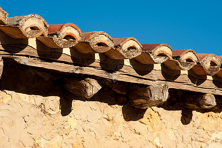 中世纪屋顶光束屋檐房子建筑水平历史性石头瓷砖黏土木头图片