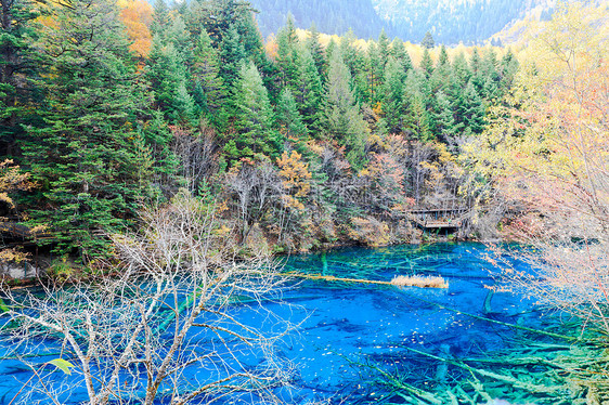 中国吉祖海古的彩色湖图片