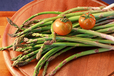 排气柱季节盘子阴影植物食物水果饮食沙拉维生素蔬菜图片