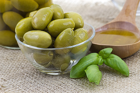 橄榄和橄榄油环境黄色芳香处女勺子玻璃烹饪餐厅水平绿色图片
