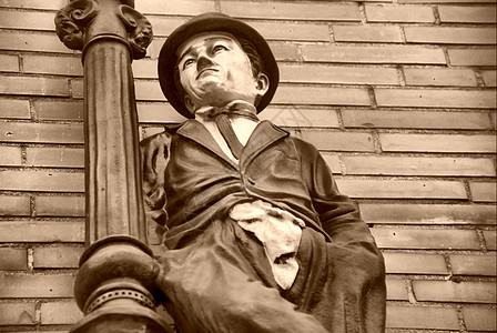 查理查卓林菲古尔礼帽雕像性格男性圆顶雕塑名人男人娱乐导演图片