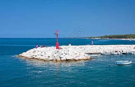 克罗地亚 法扎纳晴天旅行码头温泉灯塔海洋假期液体支撑海浪图片